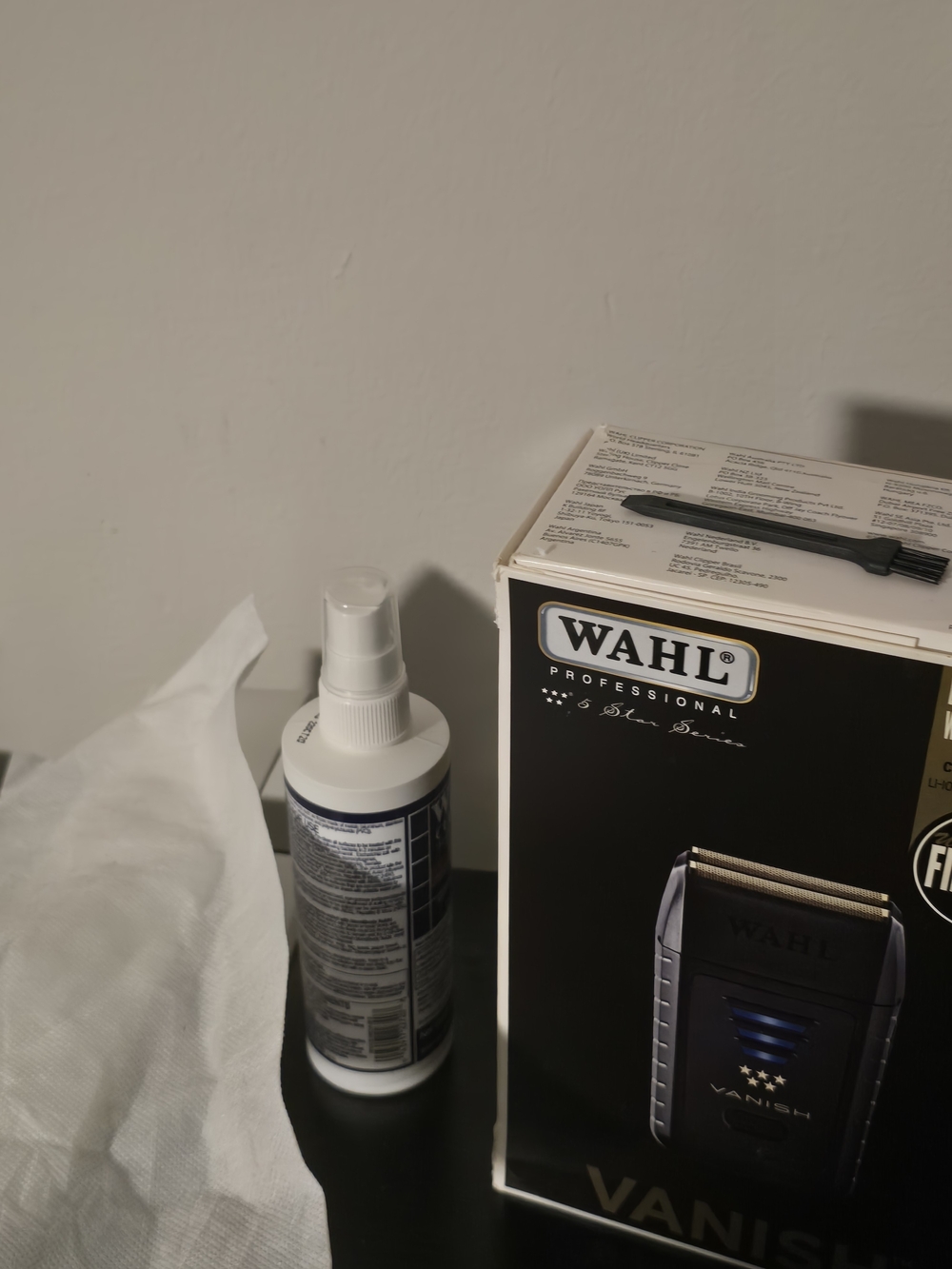 Wahl Professional Vanish Electric Shaver - Black Cleaned